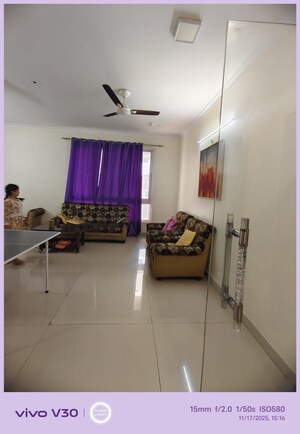 Living Room in 3.5 BHK Apartment at Gomti Nagar – for Rent