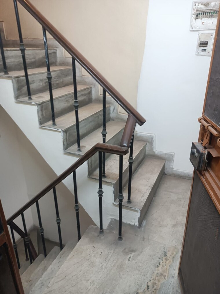 undefined, chitra vihar 3 Bedroom 2500 Sq.Ft. Builder Floor In Chitra Vihar Delhi 9472983