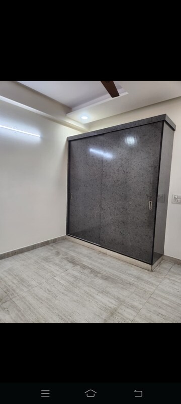 Room in 3 BHK Builder Floor at Maya Homes, Indrapuram – for Rent