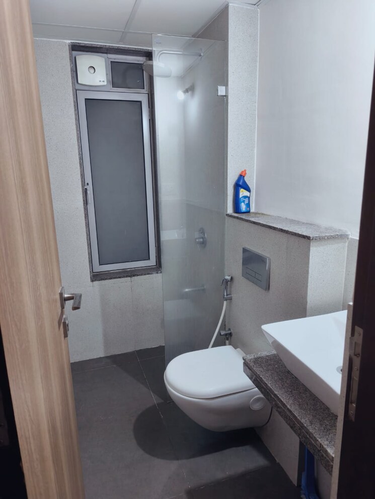 Bathroom, piramal-vaikunth 2 Bedroom 550 Sq.Ft. Apartment In Balkum Pada Thane 9473029