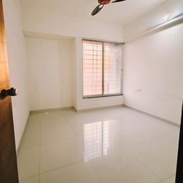 Room in 2 BHK Apartment at Majestique Venice Building D Wing A, Dhayari – for Rent