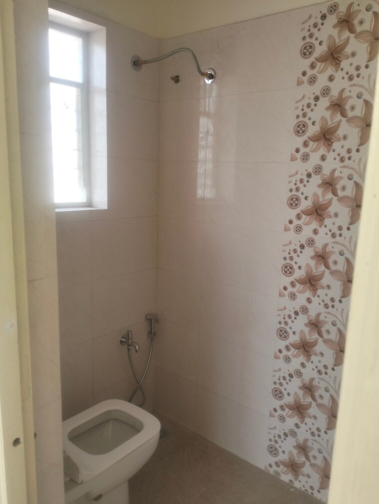 Bathroom, om-yashodham 2 Bedroom 1000 Sq.Ft. Apartment In Ravet Pune 9473036