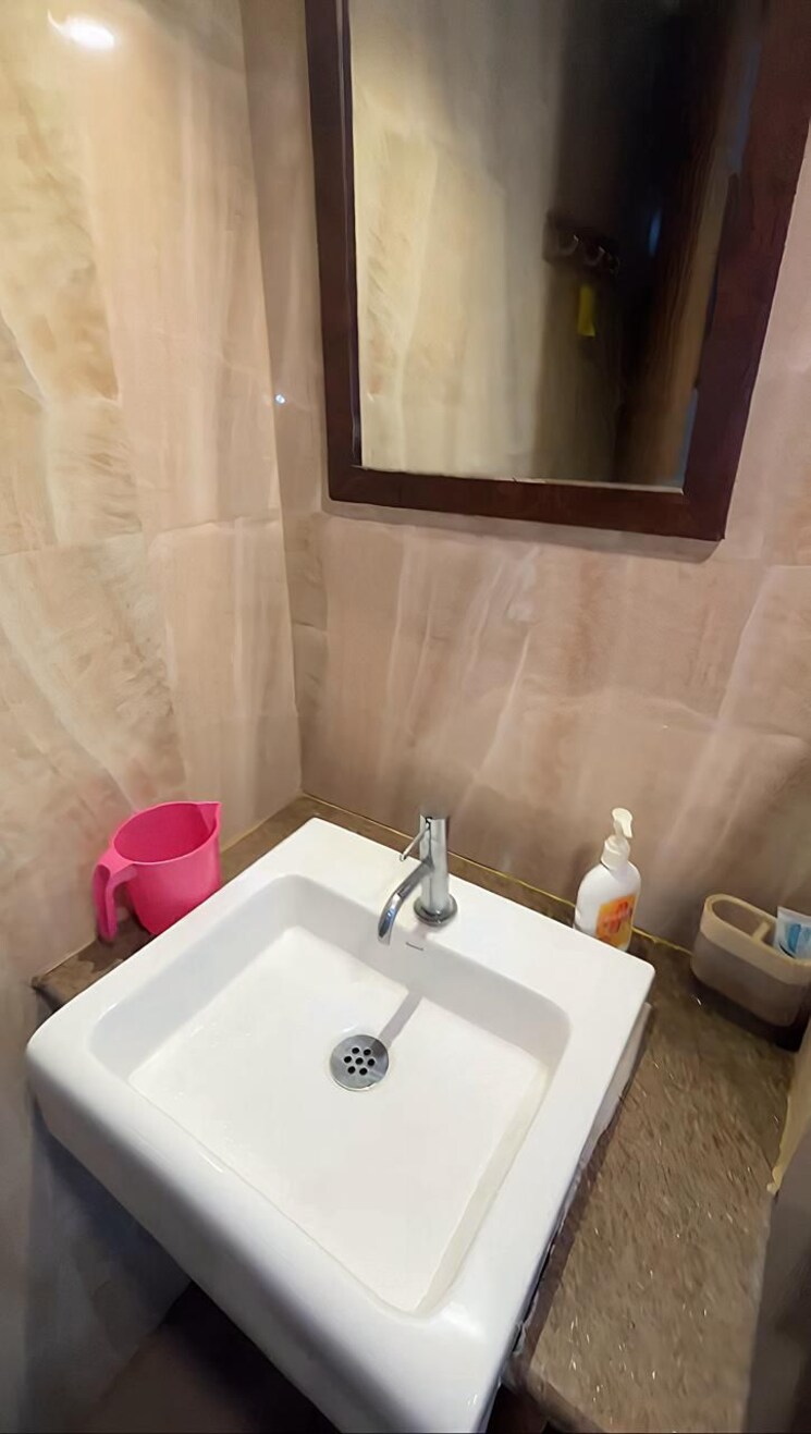 Bathroom, lodha-amara 2 Bedroom 672 Sq.Ft. Apartment In Kolshet Road Thane 9473056