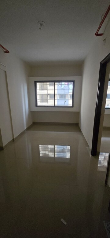 Room in 1 BHK Apartment at The Bombay Hindu CHS, Dadar East – for Rent
