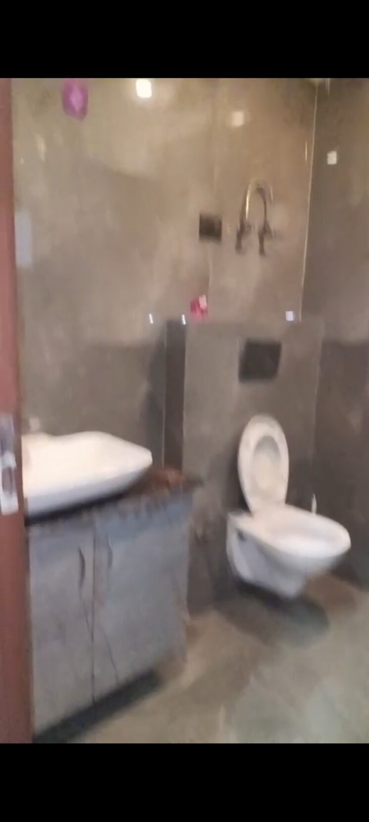 Bathroom, maya-homes 4 Bedroom 2200 Sq.Ft. Builder Floor In Indrapuram Ghaziabad 9473073