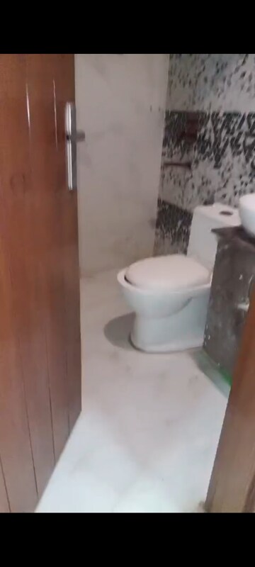 Bathroom in 4 BHK Builder Floor at Maya Homes, Indrapuram – for Rent