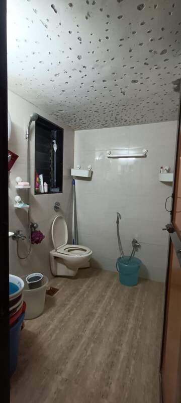 Master Bedroom in 2 BHK Apartment at Sagar Avenue  II, Santacruz East – for Rent