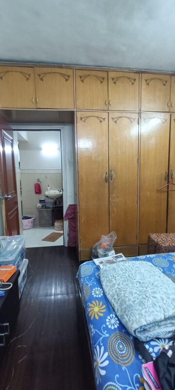Bathroom in 2 BHK Apartment at Sagar Avenue  II, Santacruz East – for Rent