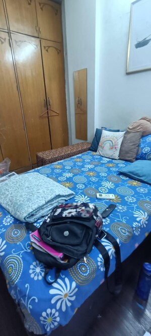 Bedroom in 2 BHK Apartment at Sagar Avenue  II, Santacruz East – for Rent