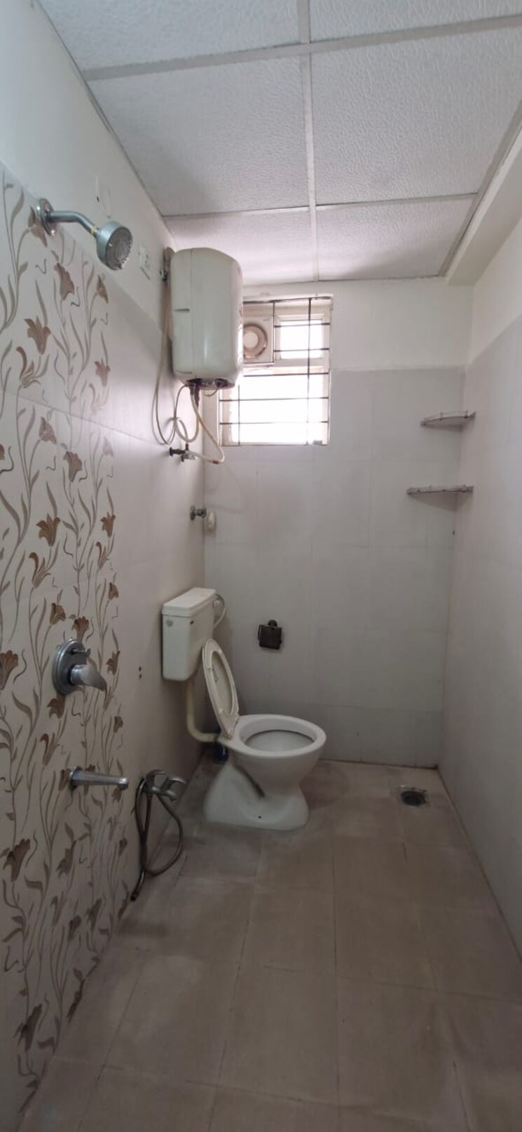 Bathroom, kondapur 3 Bedroom 2000 Sq.Ft. Builder Floor In Kondapur Hyderabad 9473091