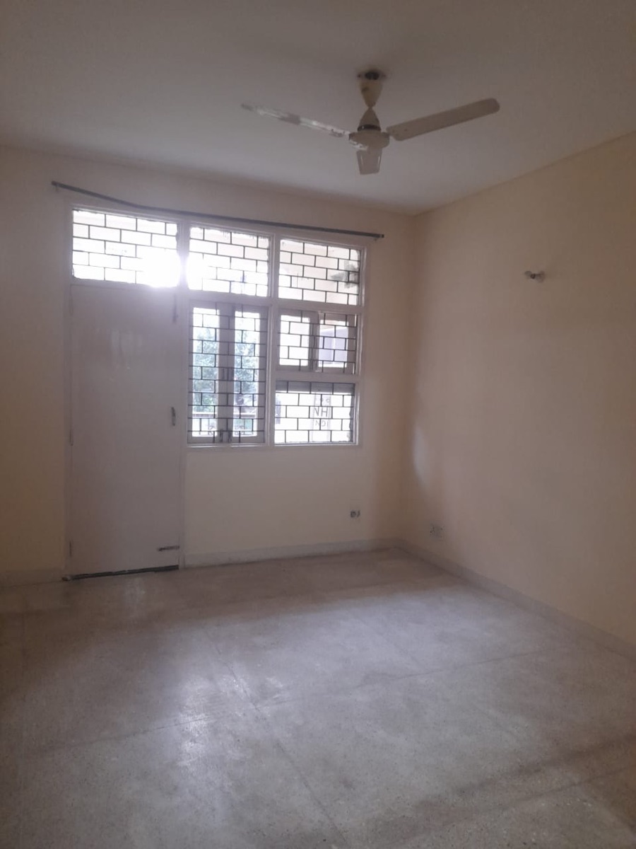 3.5 BHK Apartment For Rent in Sector 56