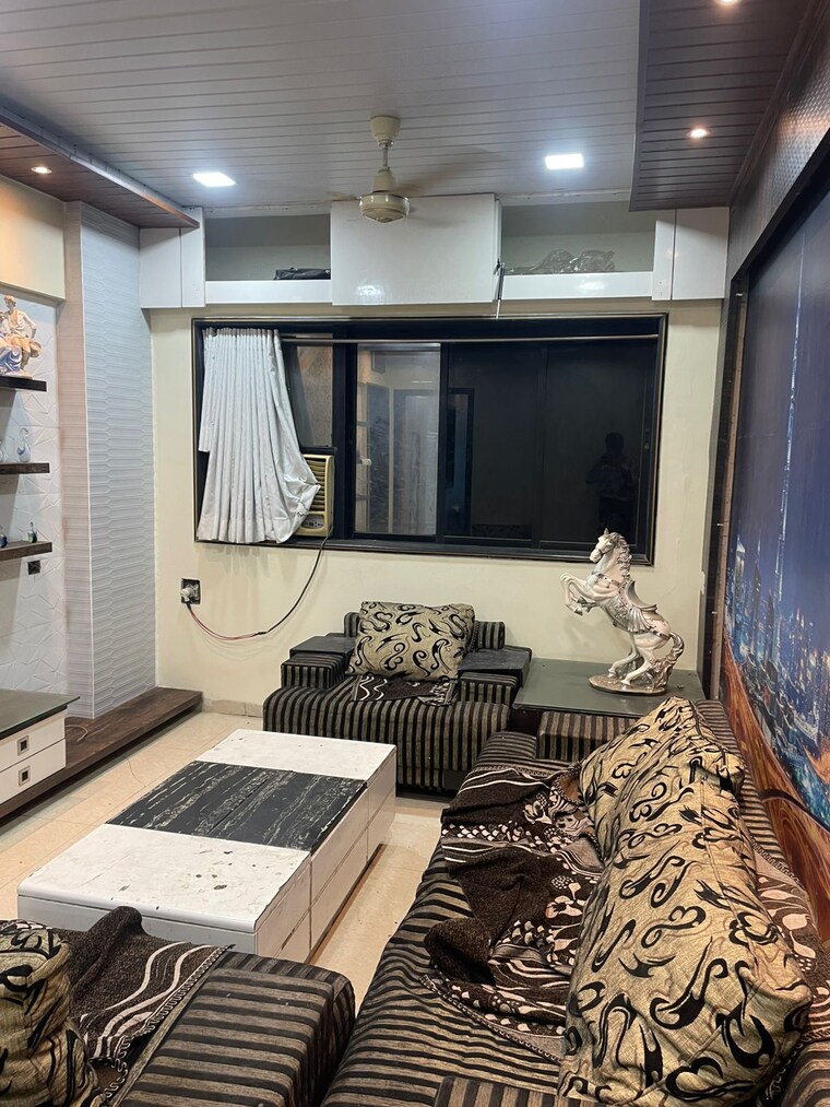 Living Room, shree-thane-darshan-chs 1 Bedroom 450 Sq.Ft. Apartment In Panch Pakhadi Thane 9473119