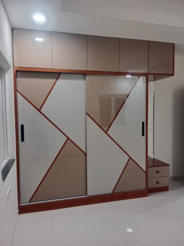 Room in 3 BHK Apartment at Rajapushpa Provincia, Narsingi – for Rent