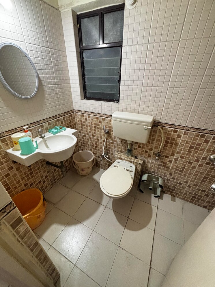 Bathroom, goel-ganga-constella 2 Bedroom 1220 Sq.Ft. Apartment In Kharadi Pune 9473149