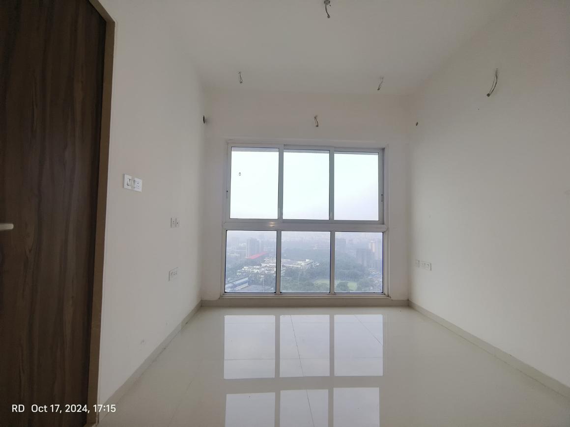2 BHK Apartment For Sale in Omkar Signet