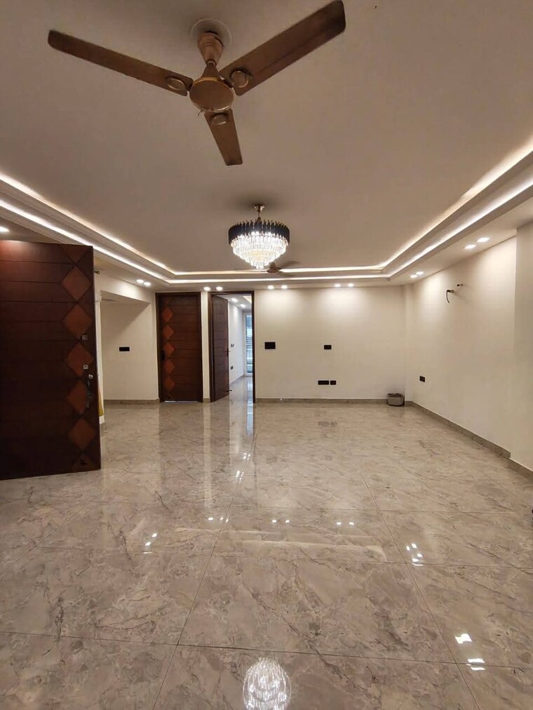 Room, panchsheel park 5 Bedroom 800 Sq.Yd. Builder Floor In Panchsheel Park Delhi 9473169