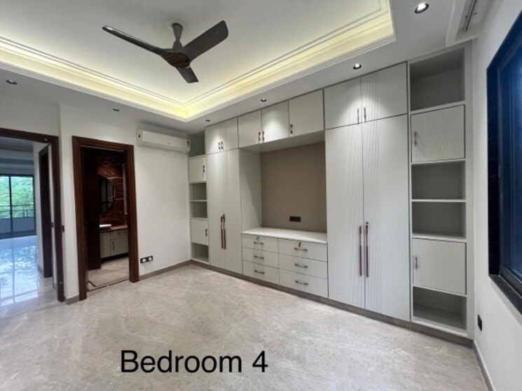 Master Bedroom, greater kailash i 4 Bedroom 3000 Sq.Ft. Builder Floor In Greater Kailash I Delhi 9473191