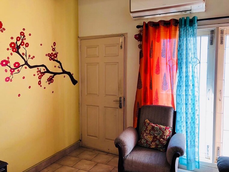 Living Room, panchsheel enclave 2 Bedroom 200 Sq.Yd. Builder Floor In Panchsheel Enclave Delhi 9473202