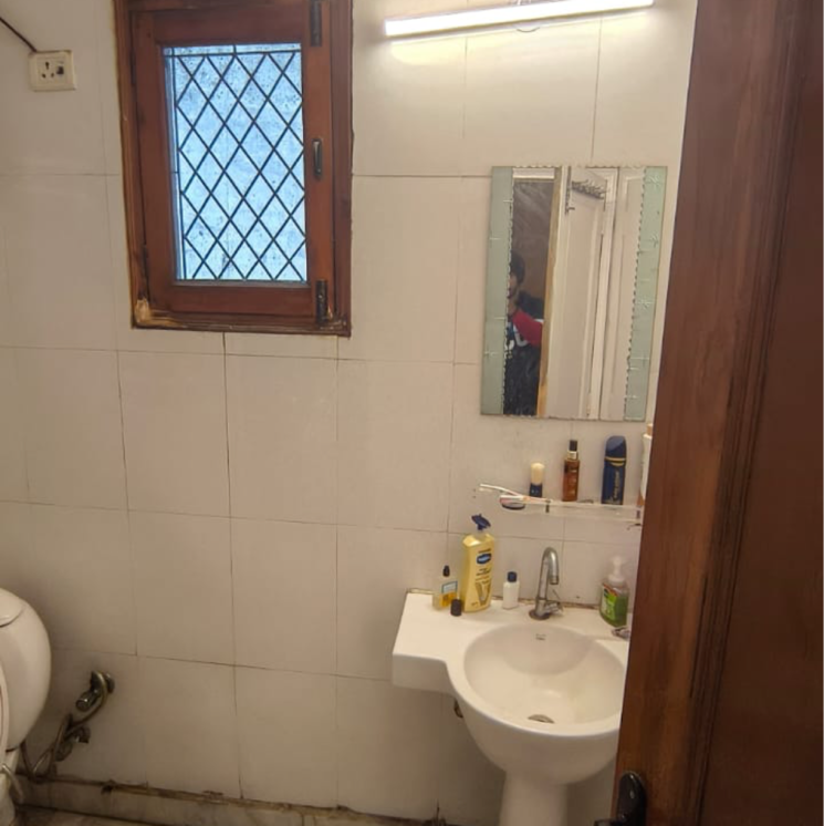 Bathroom, malviya nagar 2 Bedroom 900 Sq.Ft. Builder Floor In Malviya Nagar Delhi 9473200