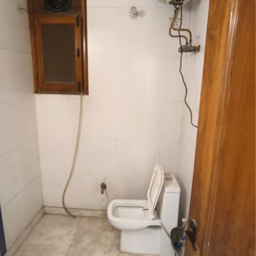 Bathroom in 2 BHK Builder Floor at Malviya Nagar – for Rent