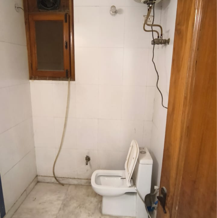 Bathroom, malviya nagar 2 Bedroom 900 Sq.Ft. Builder Floor In Malviya Nagar Delhi 9473200