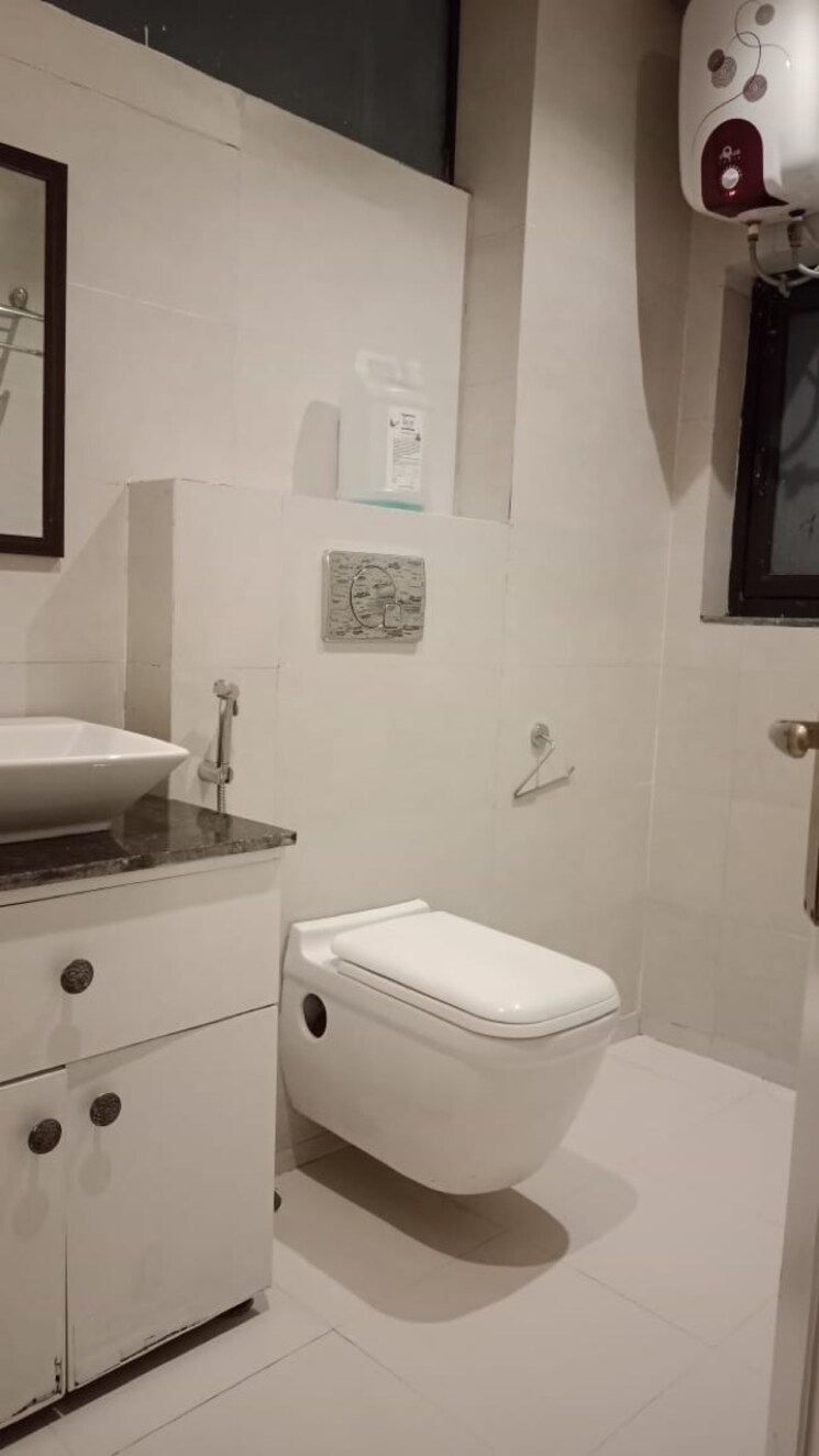 Bathroom, eros-rosewood-city 3 Bedroom 1825 Sq.Ft. Builder Floor In Sector 49 Gurgaon 9473199