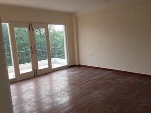 Room in 3 BHK Builder Floor at Eros Rosewood City, Sector 49 – for Rent