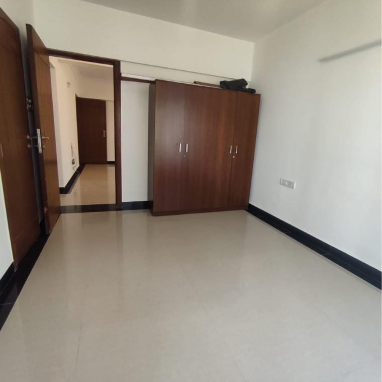 Room, yogi-sea 2 Bedroom 700 Sq.Ft. Apartment In Pali Hill Mumbai 9473207