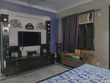Living Room in 3 BHK Apartment at Rajendra Nagar Sector 3 – for Rent