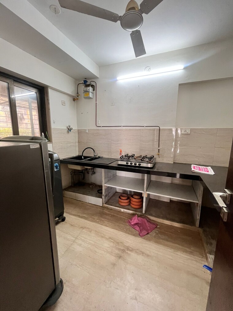 Kitchen, juhu 3 Bedroom 1100 Sq.Ft. Apartment In Juhu Mumbai 9473217