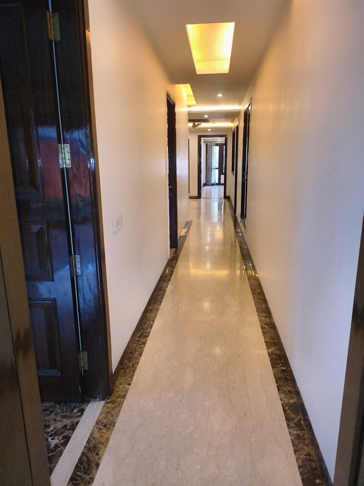 undefined, greater kailash ii 4 Bedroom 550 Sq.Yd. Builder Floor In Greater Kailash ii Delhi 9473239