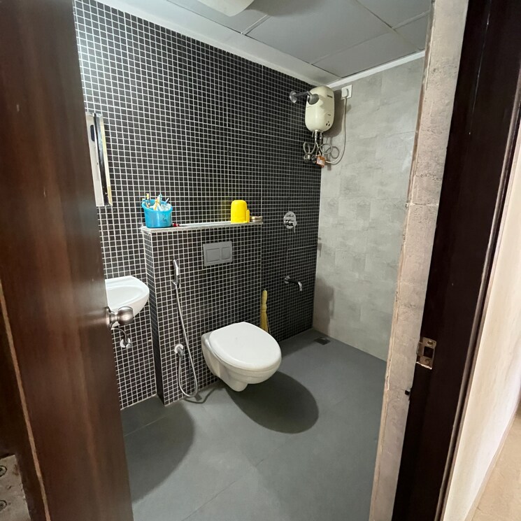 Bathroom, lodha-palava-downtown-dombivli-east 2.5 Bedroom 679 Sq.Ft. Apartment In Taloja Bypass Road Thane 9473238
