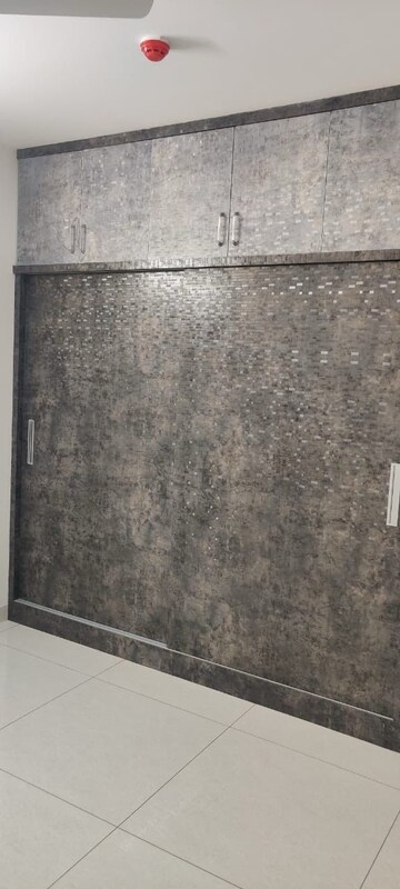 Room in 3 BHK Apartment at Aparna Sarovar Zenith, Nallagandla – for Rent