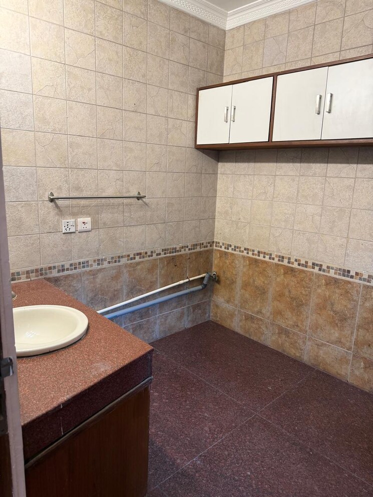 Kitchen, greater kailash ii 4 Bedroom 600 Sq.Yd. Builder Floor In Greater Kailash ii Delhi 9473243