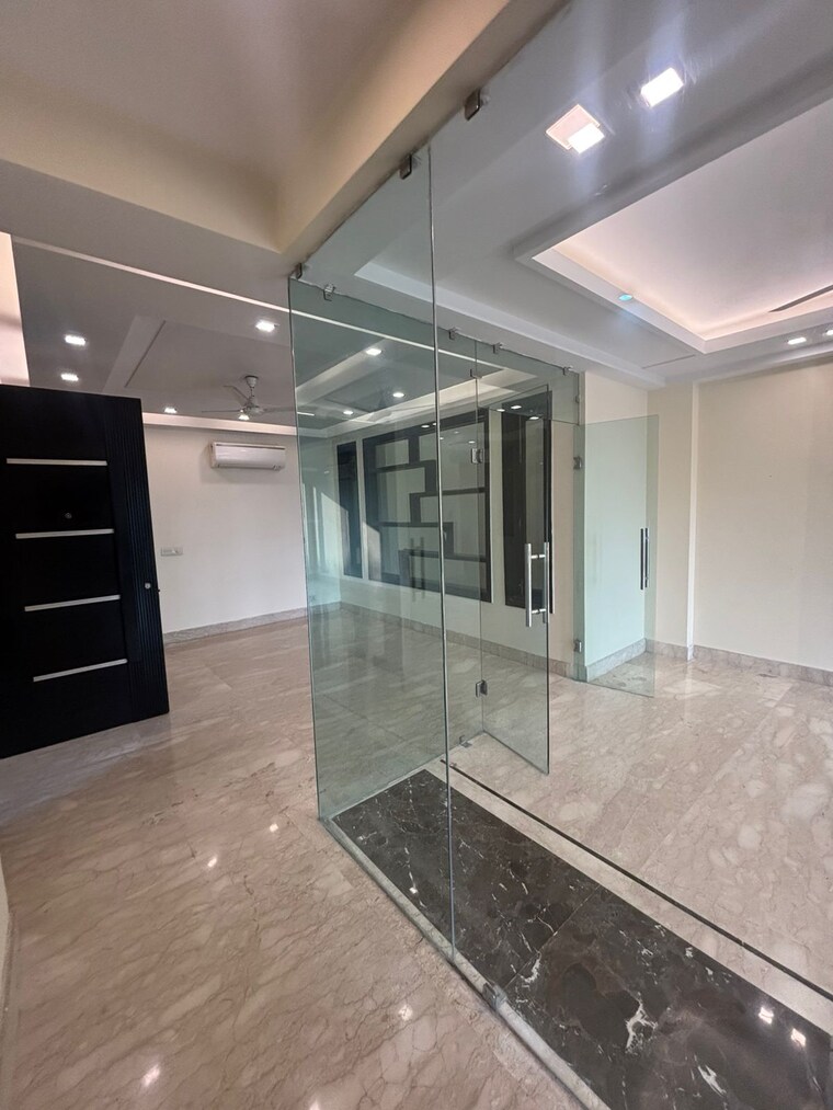 Kitchen, greater kailash i 3 Bedroom 250 Sq.Yd. Builder Floor In Greater Kailash I Delhi 9473248