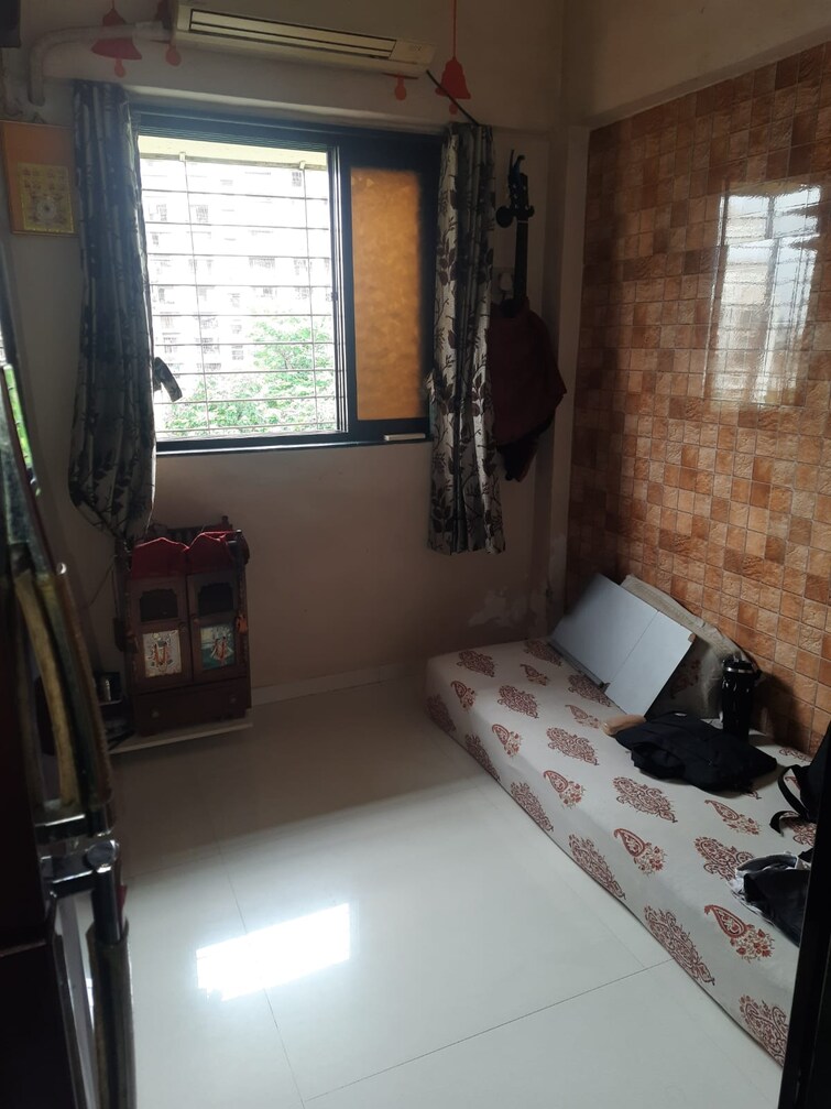 Bedroom, kandivali west 1 Bedroom 225 Sq.Ft. Apartment In Kandivali West Mumbai 9473262