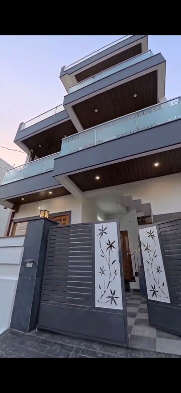 2.5 BHK Independent House For Rent in Aamwala