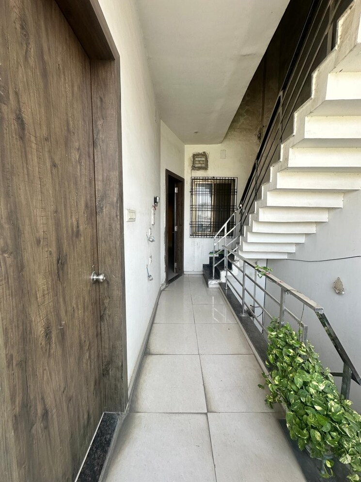 undefined, kamta 1 Bedroom 400 Sq.Ft. Independent House In Kamta Lucknow 9473285