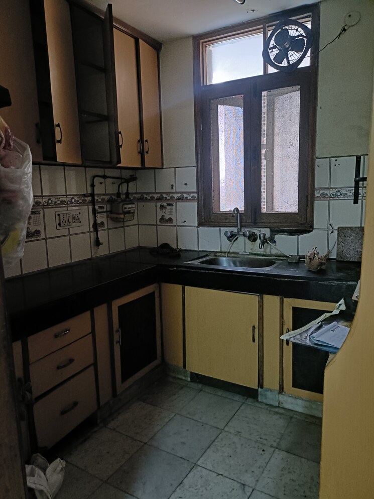 Kitchen, abhiyanta-apartment 3 Bedroom 1400 Sq.Ft. Apartment In Vasundhara Enclave Delhi 9473288
