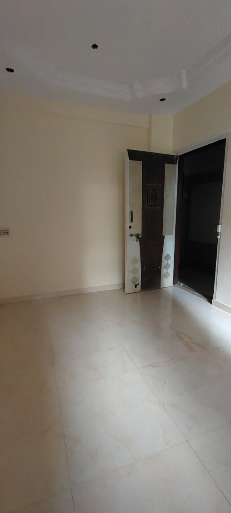Room, padmavati-nagar 1 RK 350 Sq.Ft. Apartment In Virar West Palghar 9473289