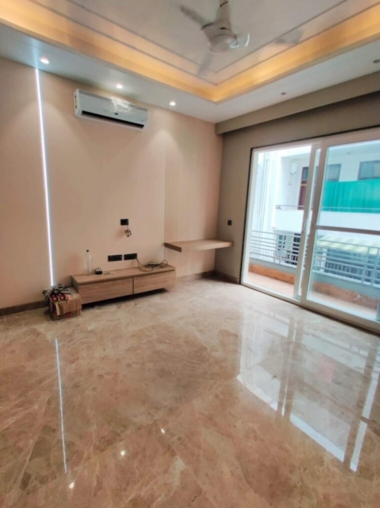 Master Bedroom, greater kailash i 4 Bedroom 4500 Sq.Ft. Builder Floor In Greater Kailash I Delhi 9473316