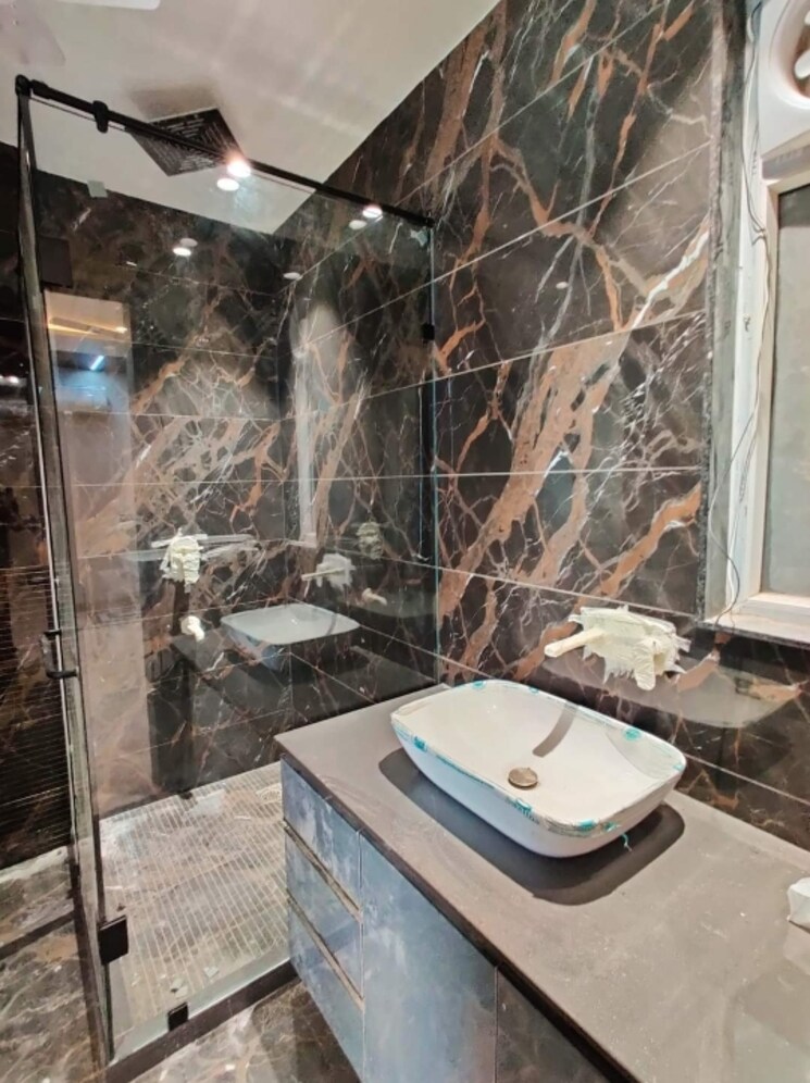 Attached Bathroom, greater kailash i 4 Bedroom 4500 Sq.Ft. Builder Floor In Greater Kailash I Delhi 9473316