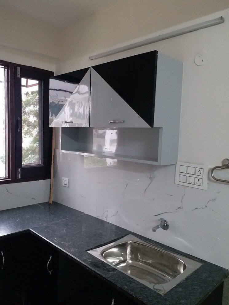 Kitchen, hlp-palmillas 3 Bedroom 1650 Sq.Ft. Apartment In Vip Road Zirakpur 9473318