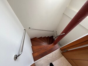 Furnished Amenities in 5 BHK Apartment at Chaitanya Tower, Prabhadevi – for Rent