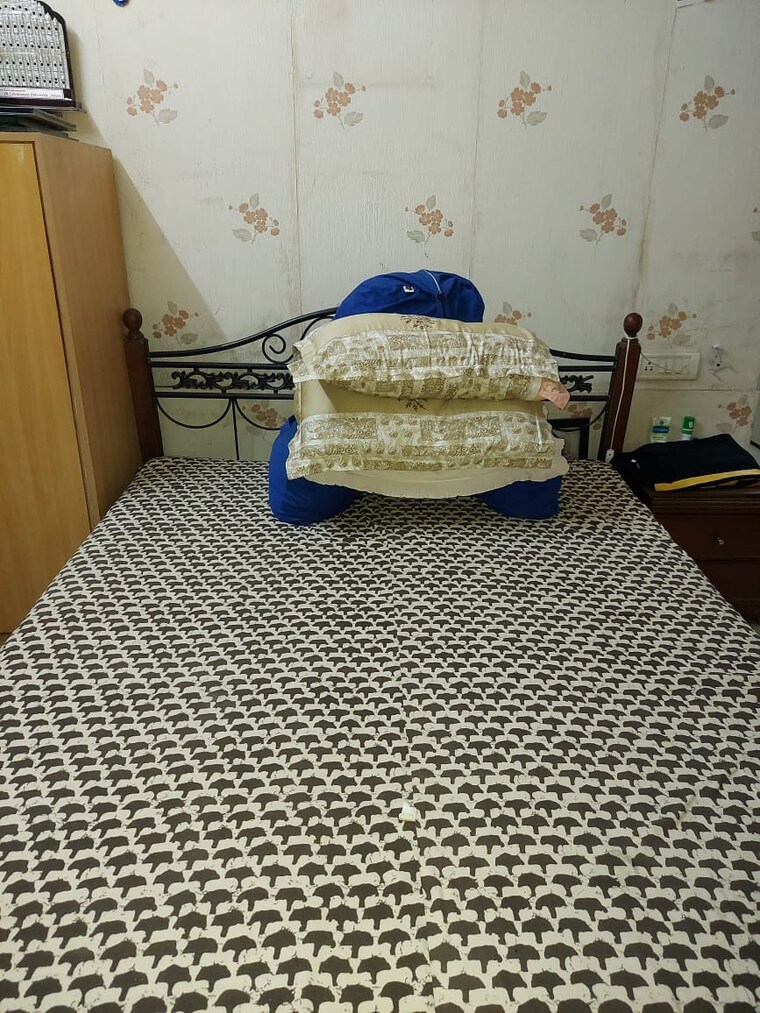 Bedroom, abrol-krishna-vastu-1-2 2 Bedroom 1000 Sq.Ft. Apartment In Malad West Mumbai 9473329