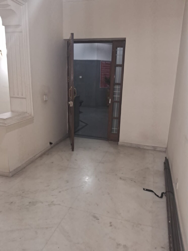 Room, windsor-court 4 Bedroom 3400 Sq.Ft. Apartment In Millers Road Bangalore 9473328