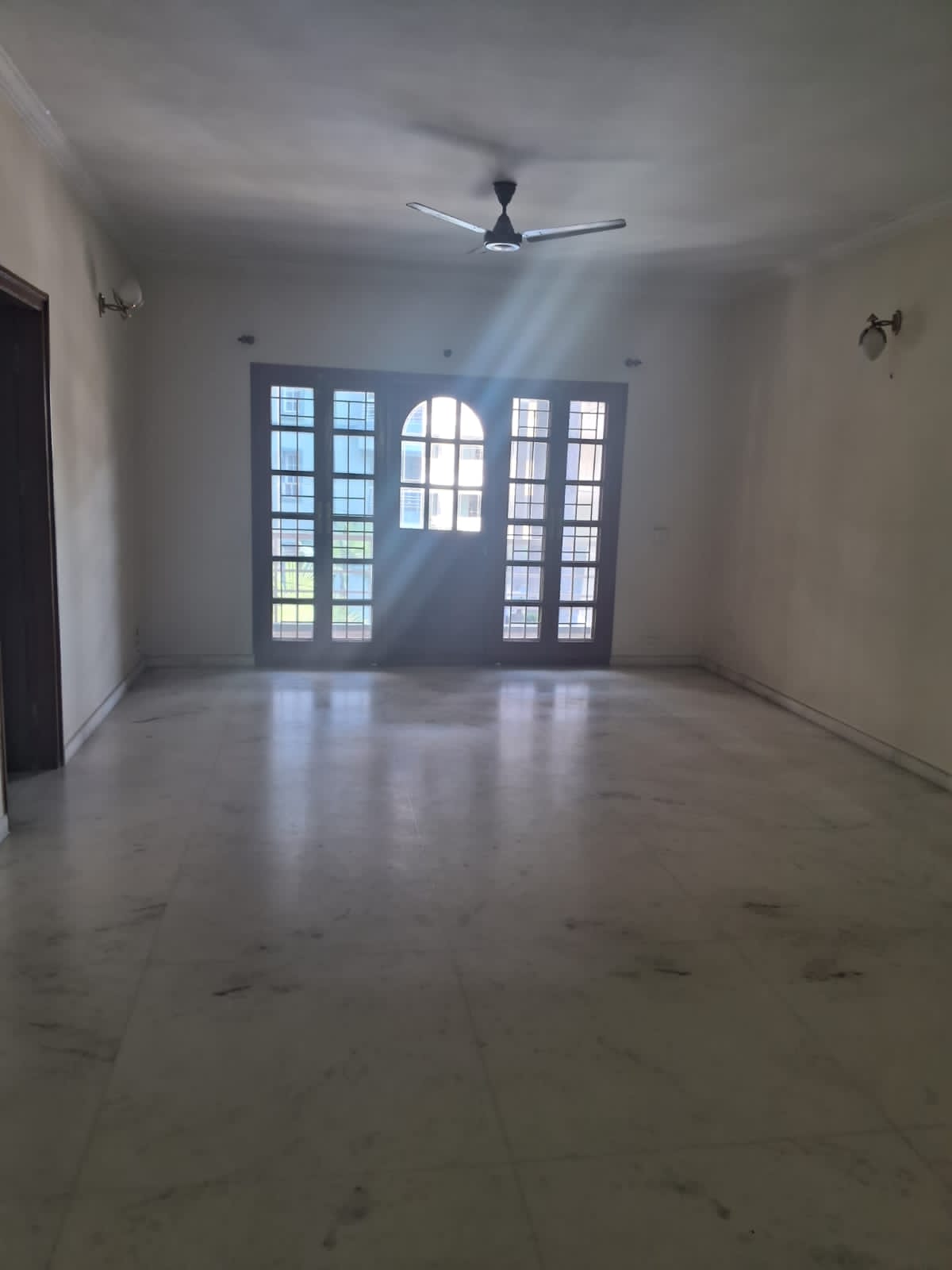 4 BHK + Study Room Apartment For Rent in Windsor Court