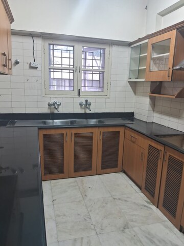 Kitchen in 4 BHK Apartment at Windsor Court, Millers Road – for Rent