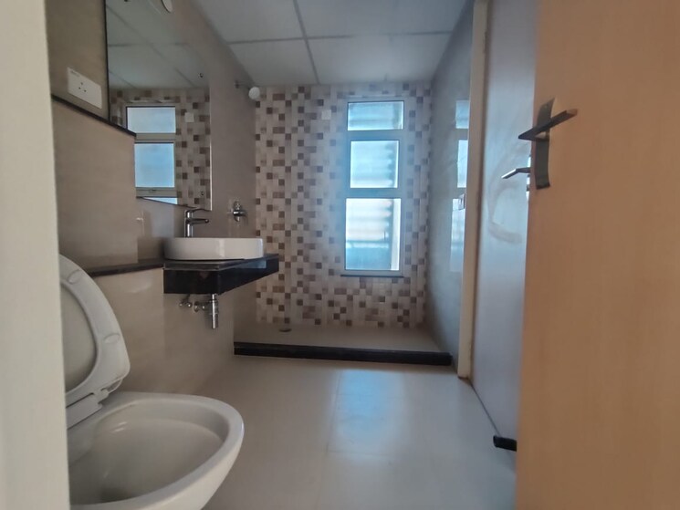 Bathroom, bestech-park-view-altura 4 Bedroom 2675 Sq.Ft. Apartment In Sector 79 Gurgaon 9473325