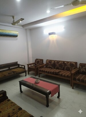 3 BHK Builder Floor For Rent in Kailash Colony